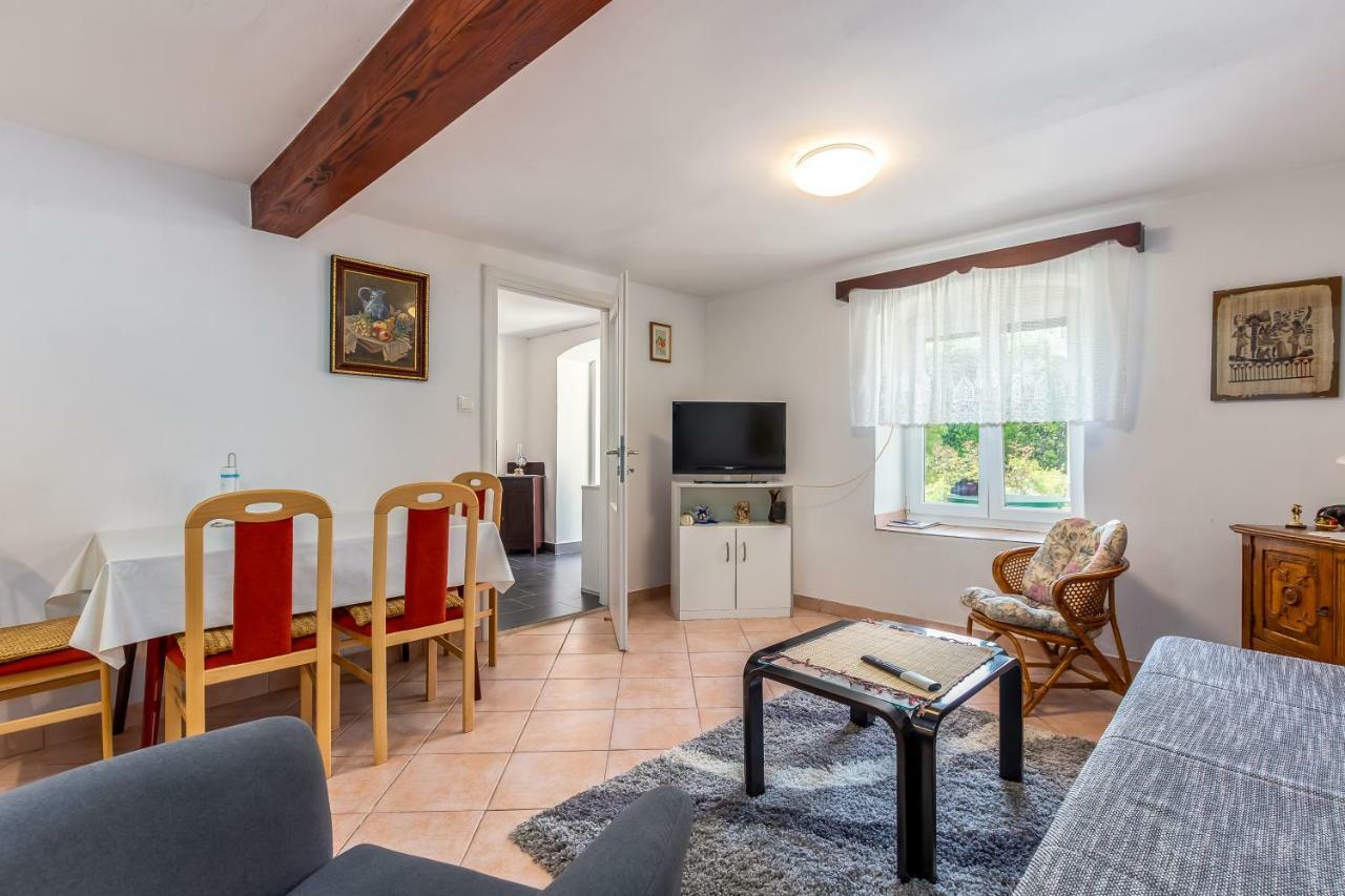 Apartment Lucija バカル エクステリア 写真