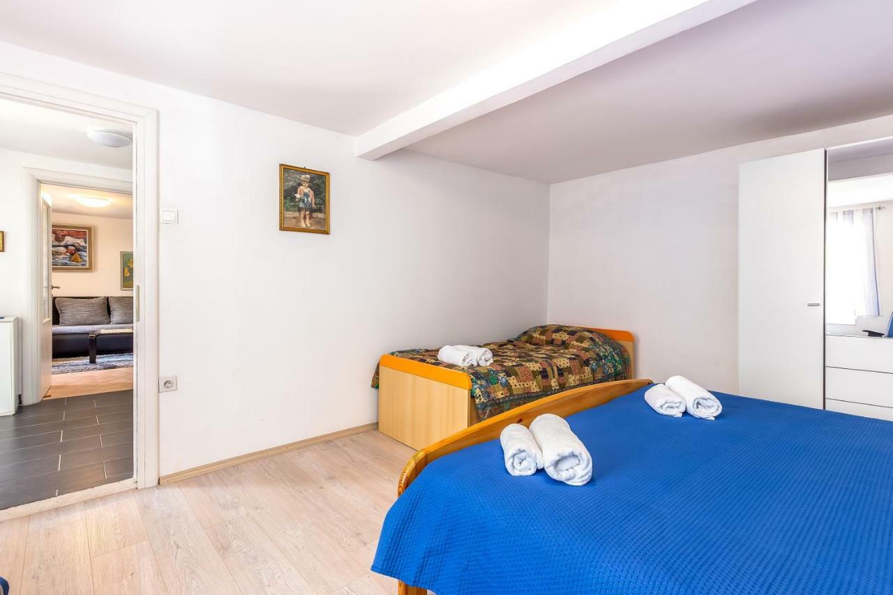 Apartment Lucija バカル エクステリア 写真